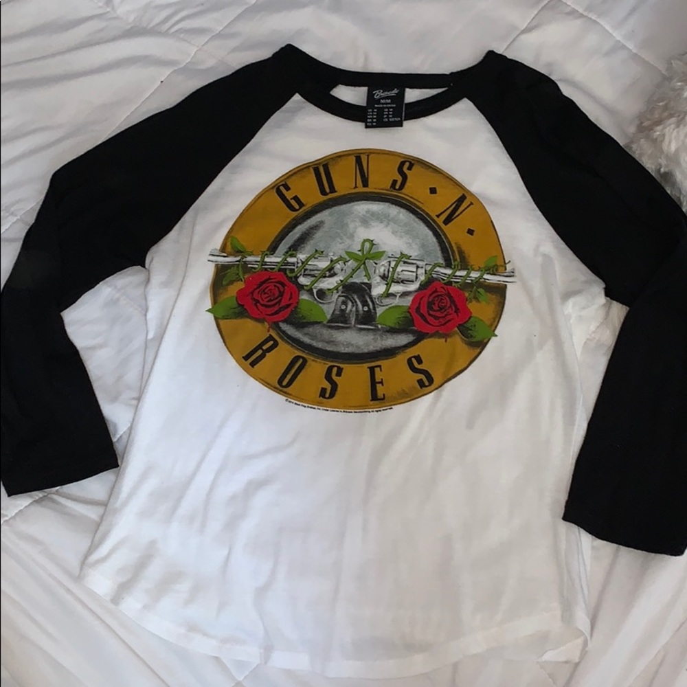 Guns and Roses quarter length top